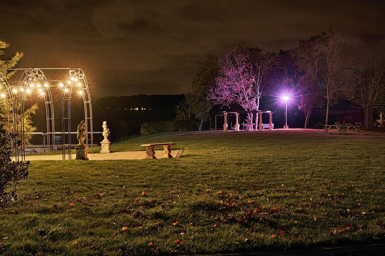 The Sharnbrook Hotel Luaran gambar