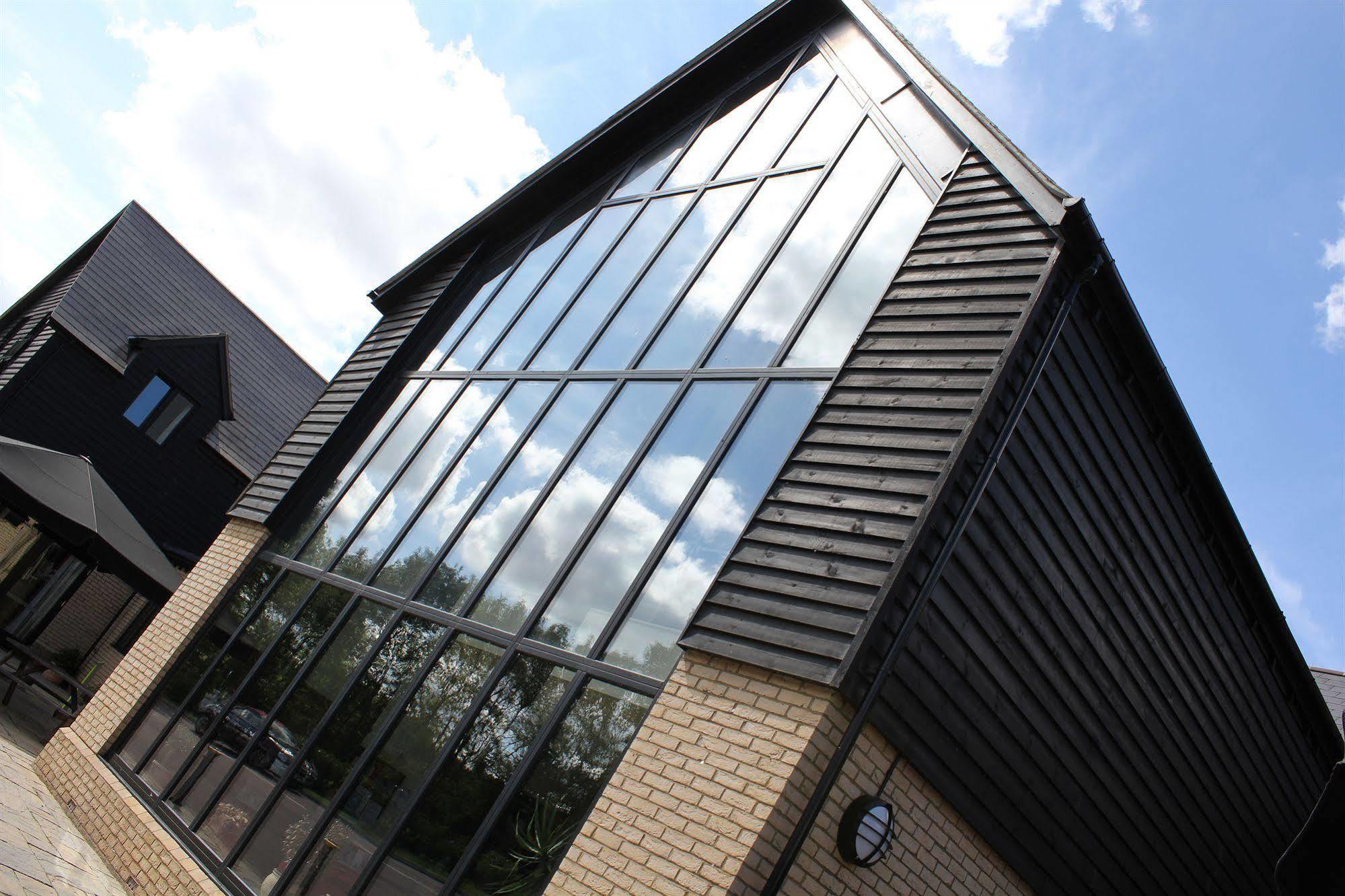 The Sharnbrook Hotel Luaran gambar
