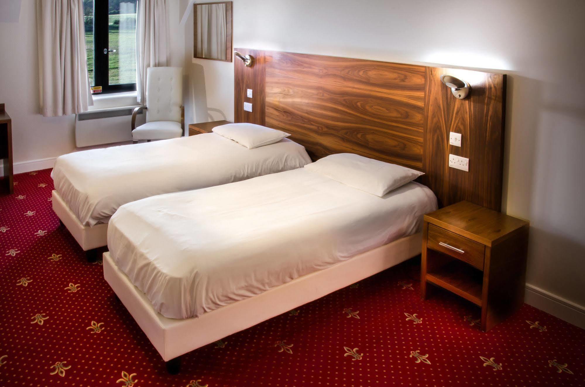 The Sharnbrook Hotel Luaran gambar